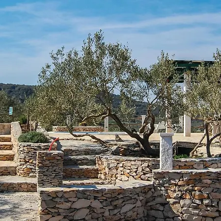 Gorgeous In * Povlja (Brac)