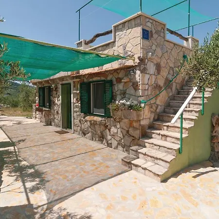 Gorgeous In Casa de Férias Povlja (Brac)